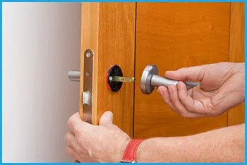 Lock Locksmith Services Sarasota, FL 941-677-7275 - 12-changing-locks